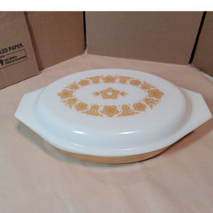 Vintage Pyrex Gold Butterfly 1 Quart Casserole Dish with Lid